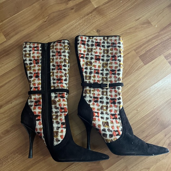 Chic Patterned Knee-High Boots - Picture 2 of 3